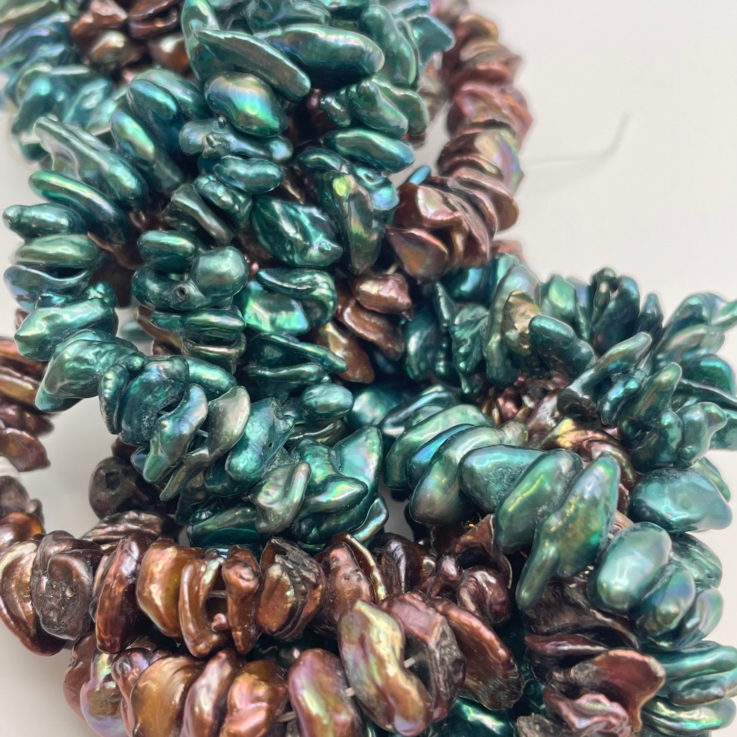 8mm Pearl Chips Brown & Blue Strand