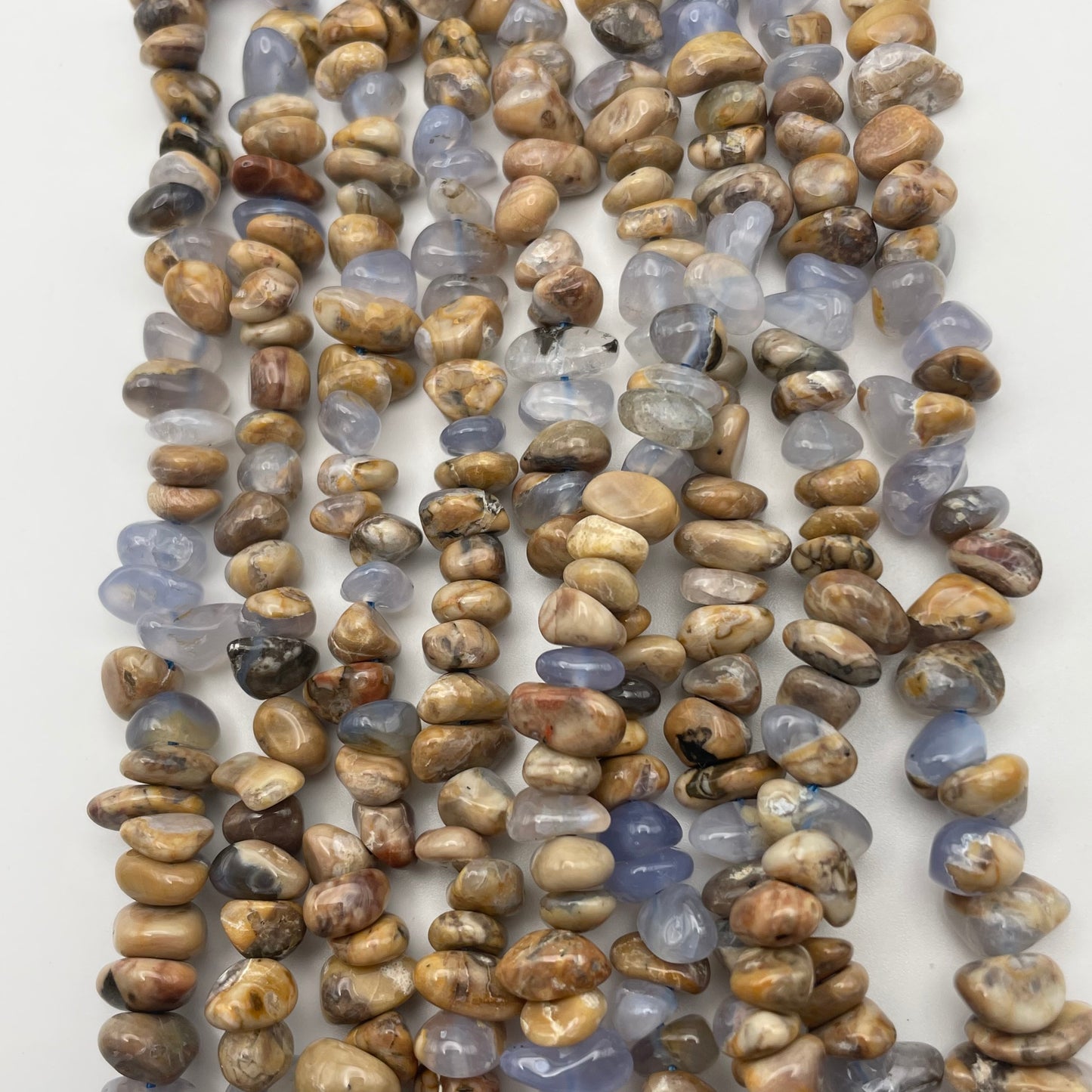 8mm Skin Blue Chalcedony Chips Smooth Strand