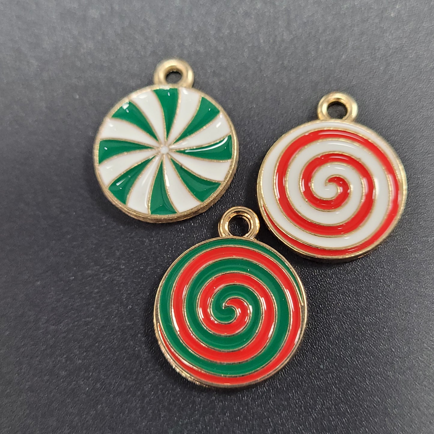 Gold Plated Candy Cane Round Charm.