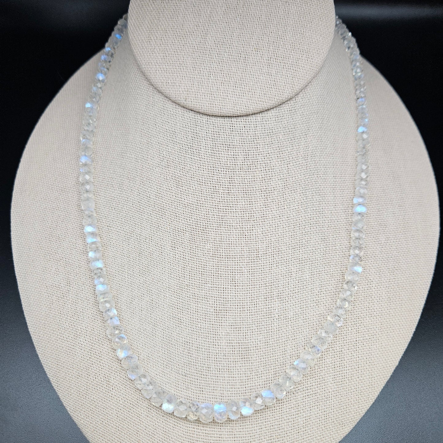 Graduated Moonstone Finished Necklace.