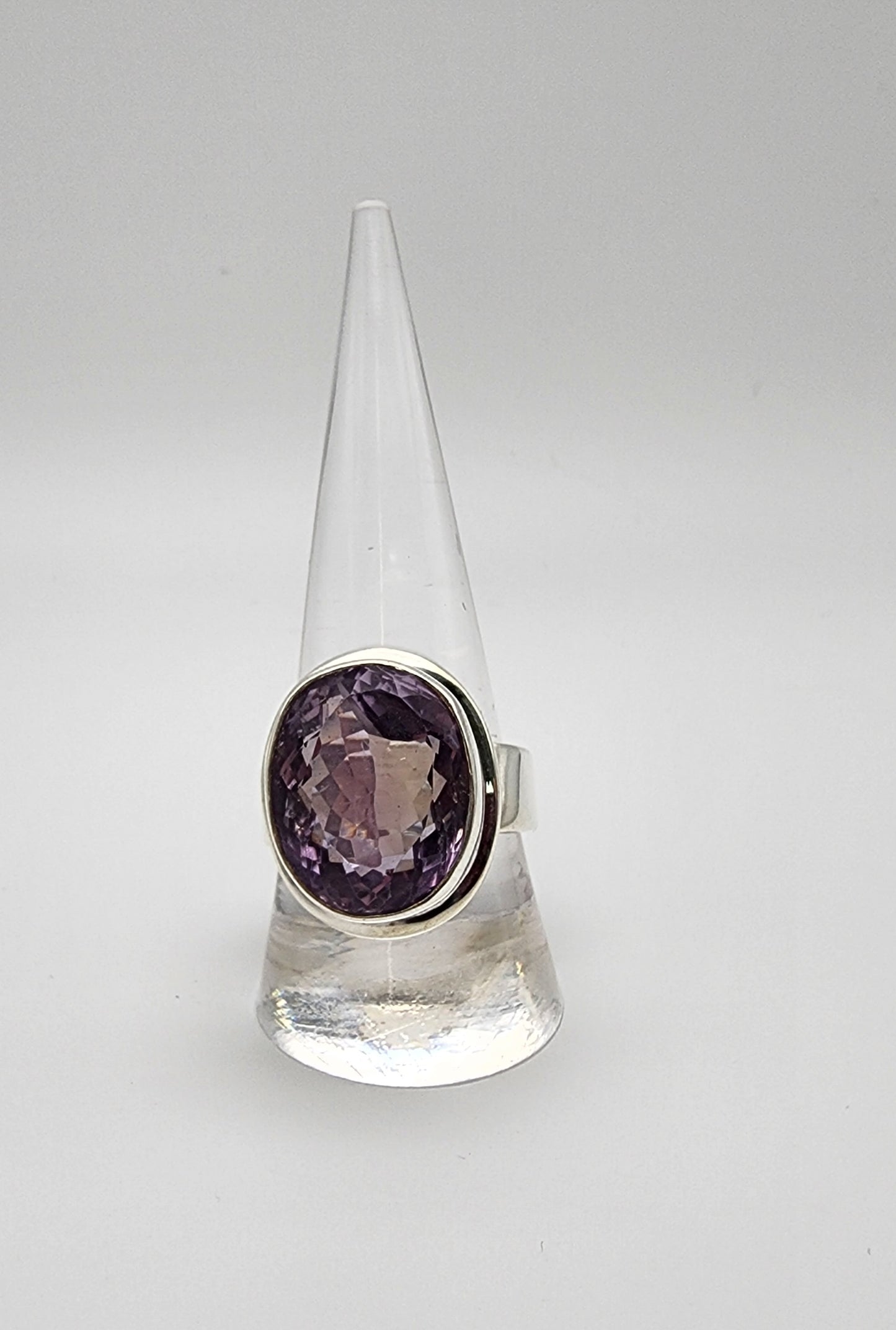 Sterling Silver Large Purple Gemstone Ring.