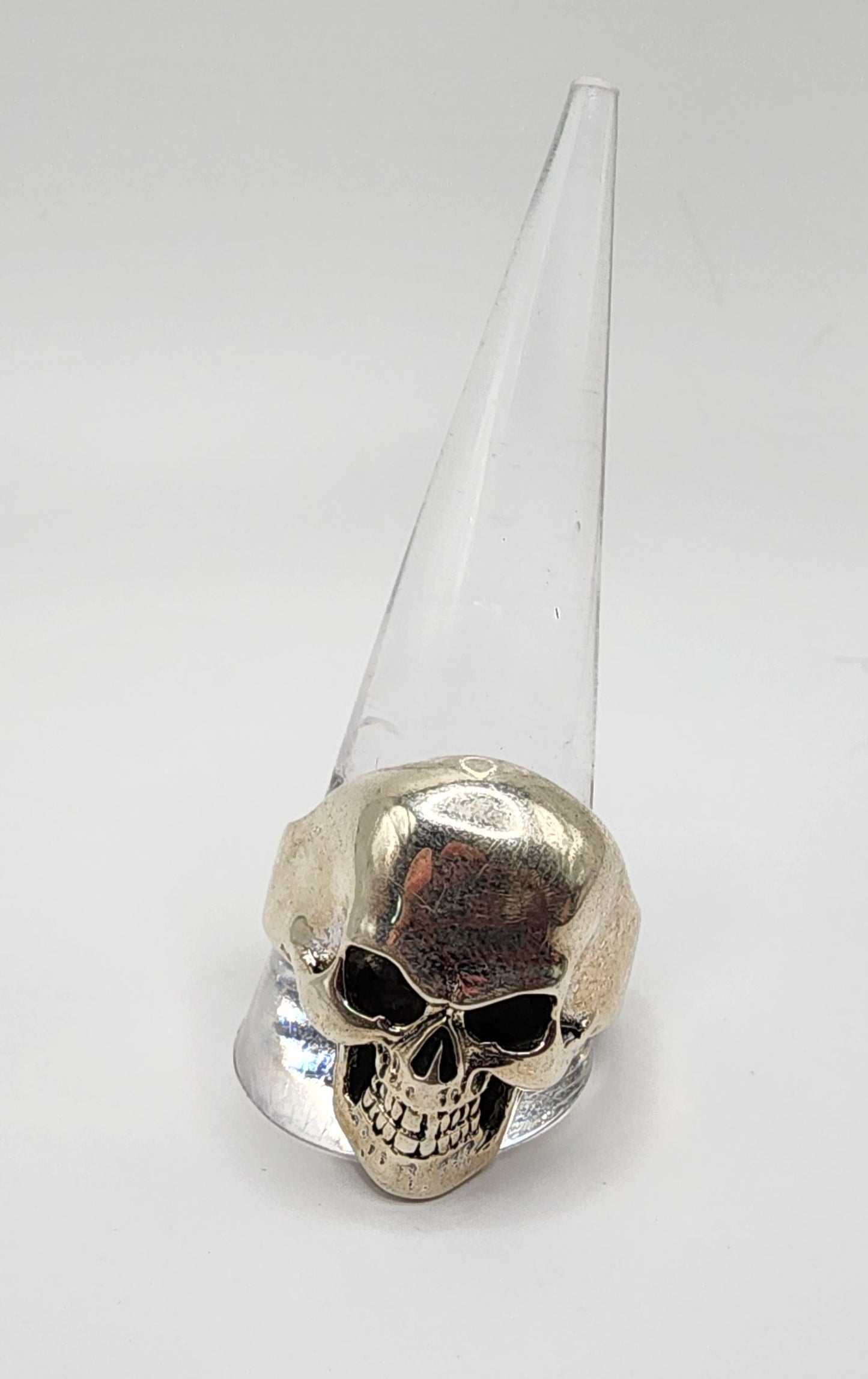 Sterling Silver Skull Ring.