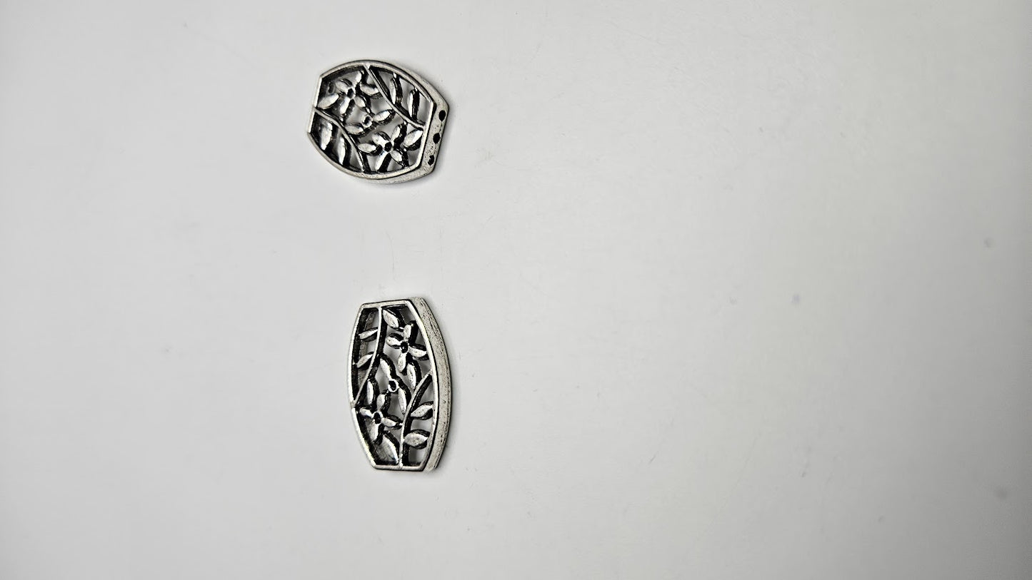 Silver Color Pewter Triple Hole Flower Connector.