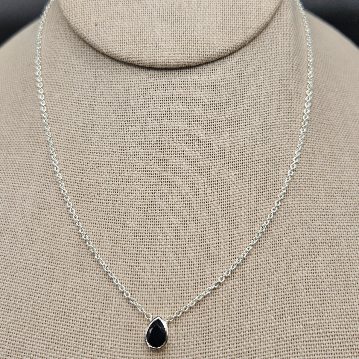 Sterling Silver Black Spinel Choker Necklace 17 inch.