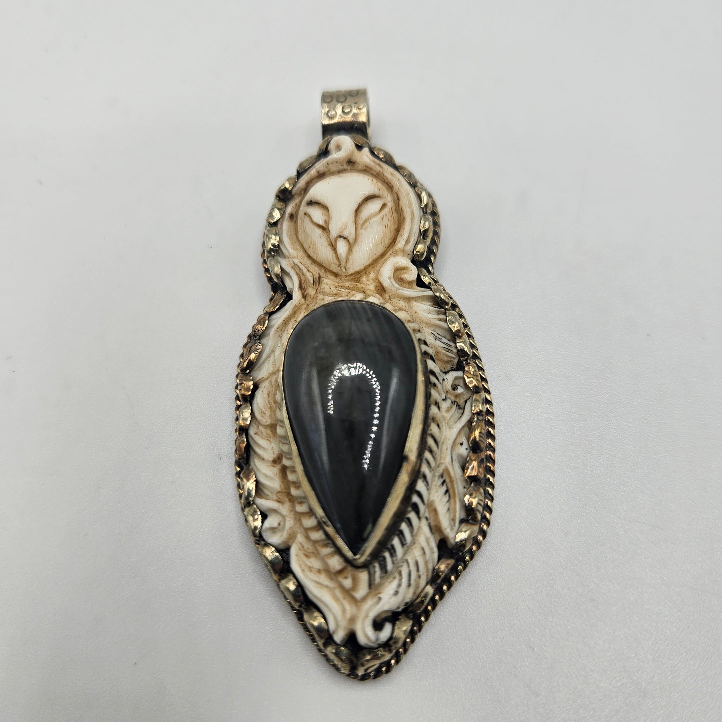 Sterling Silver Carved Ox Owl Labradorite Pendant.
