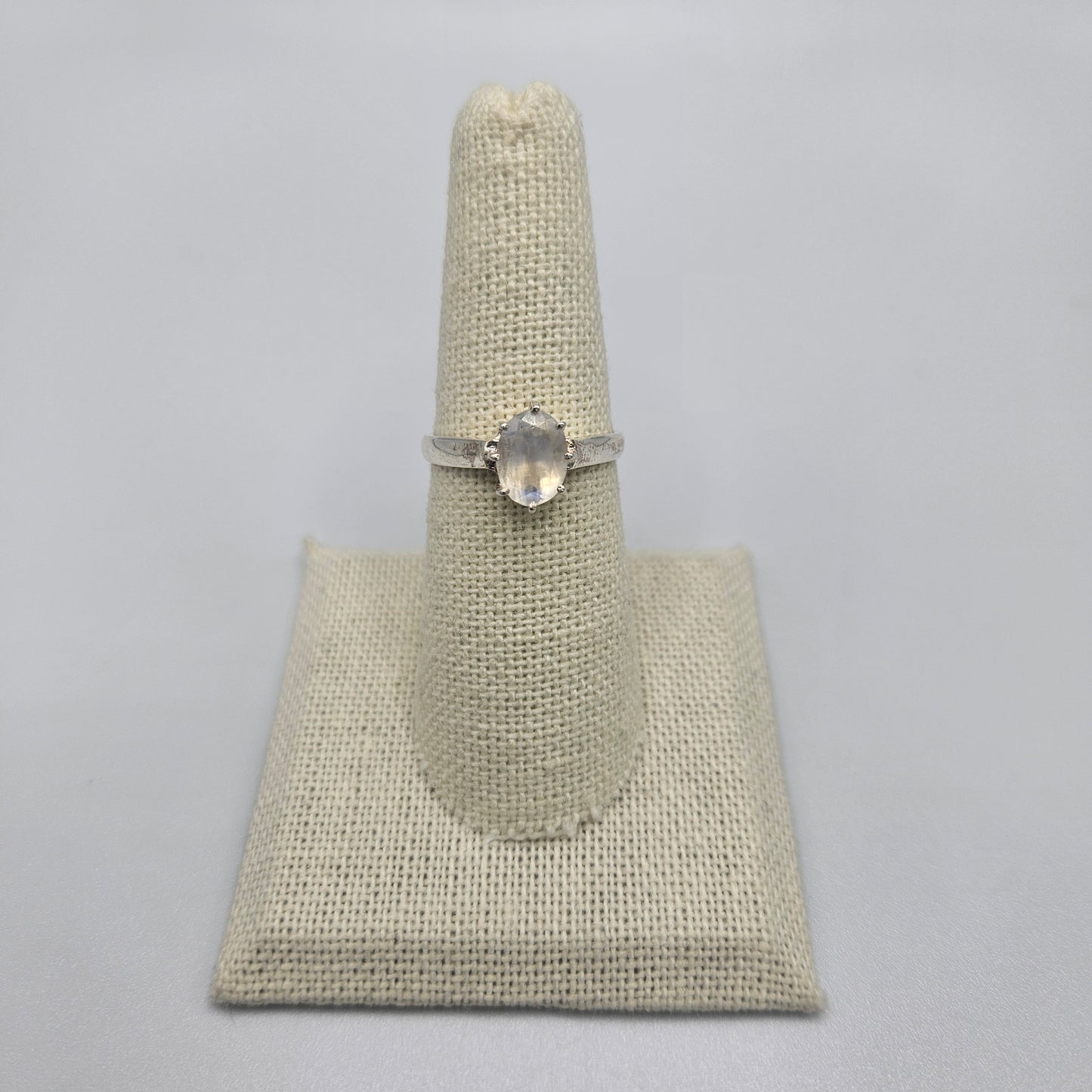 Sterling Silver Claw Set Faceted Moonstone Ring Size 7.
