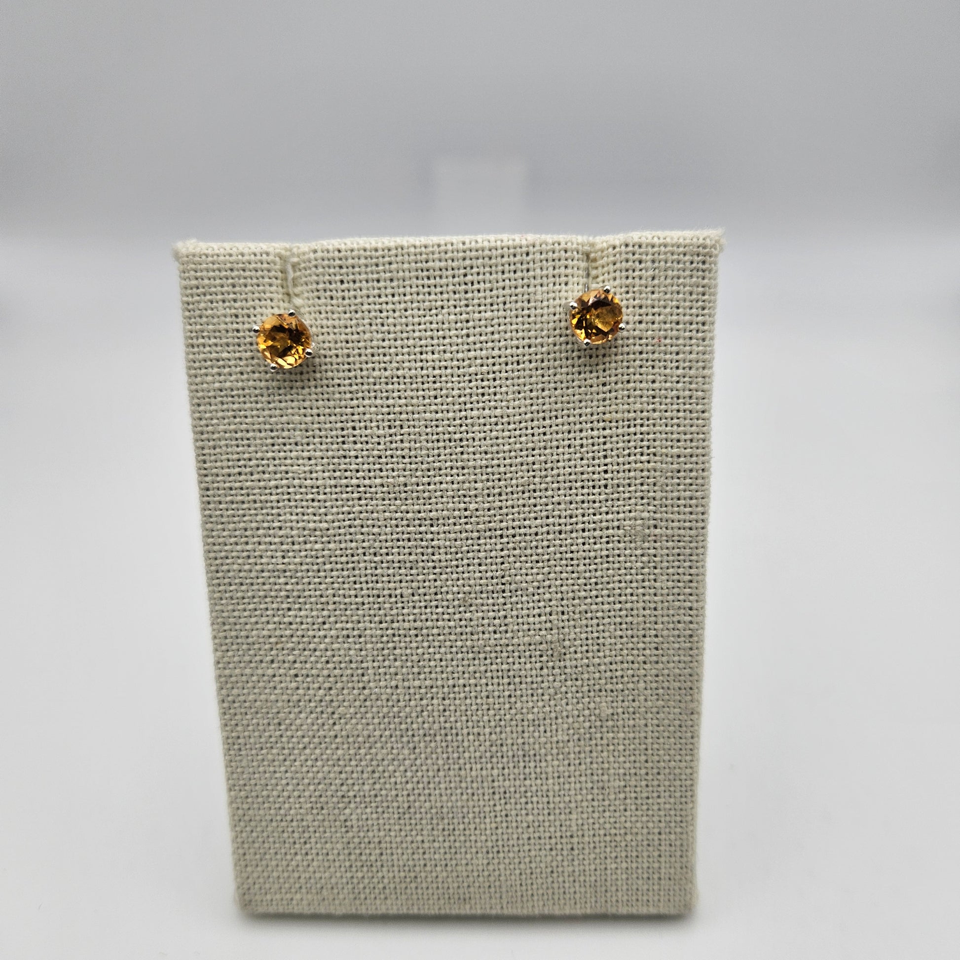 Sterling Silver Faceted Round Citrine Earrings 6mm.