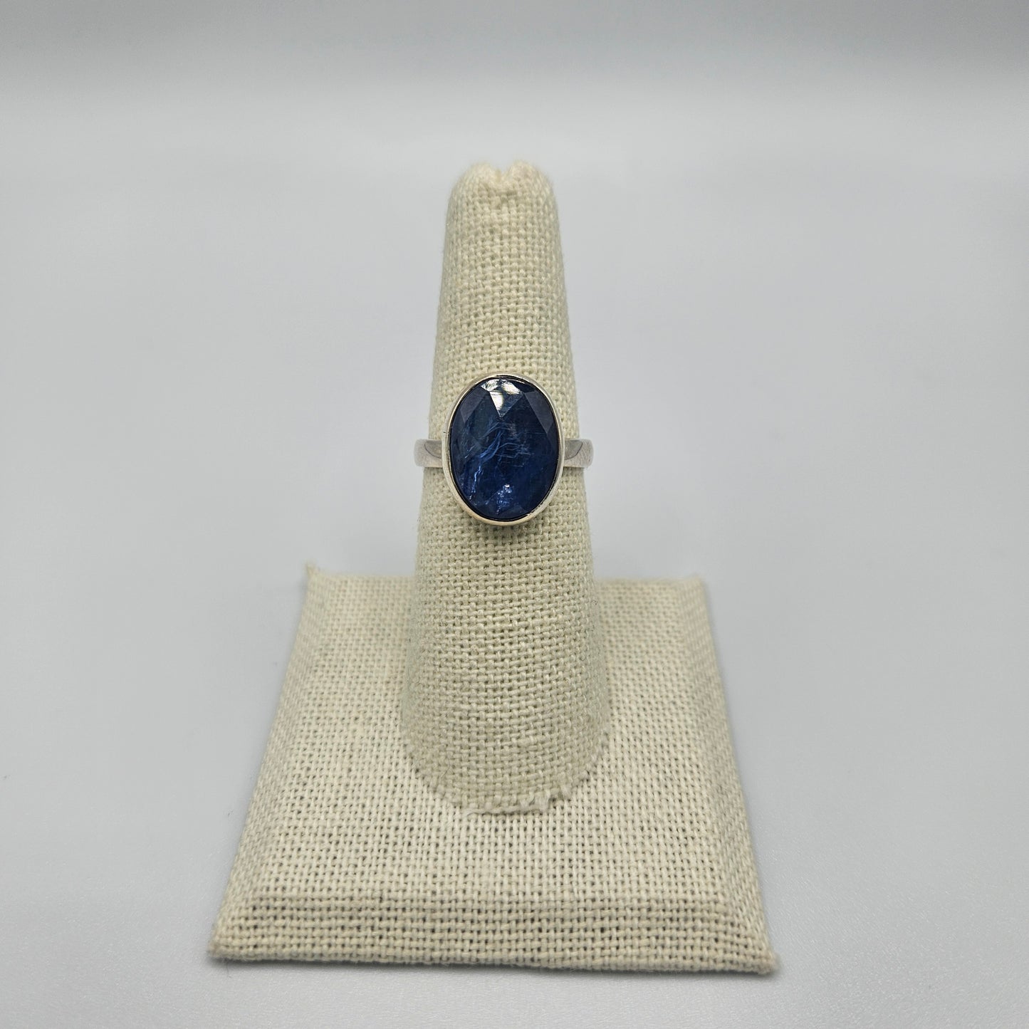 Sterling Silver Oval Faceted Kyanite Ring Size 7.