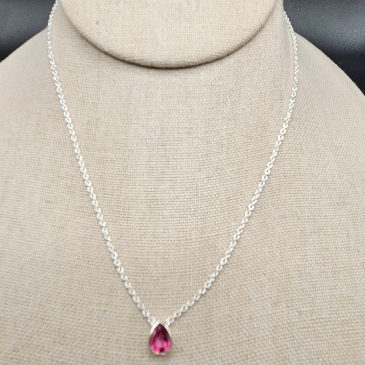 Sterling Silver Pink Topaz Choker Necklace 17 inch.