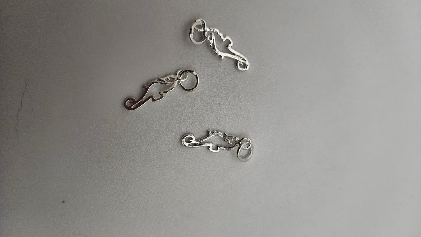 Sterling Silver Seahorse Charm Single.