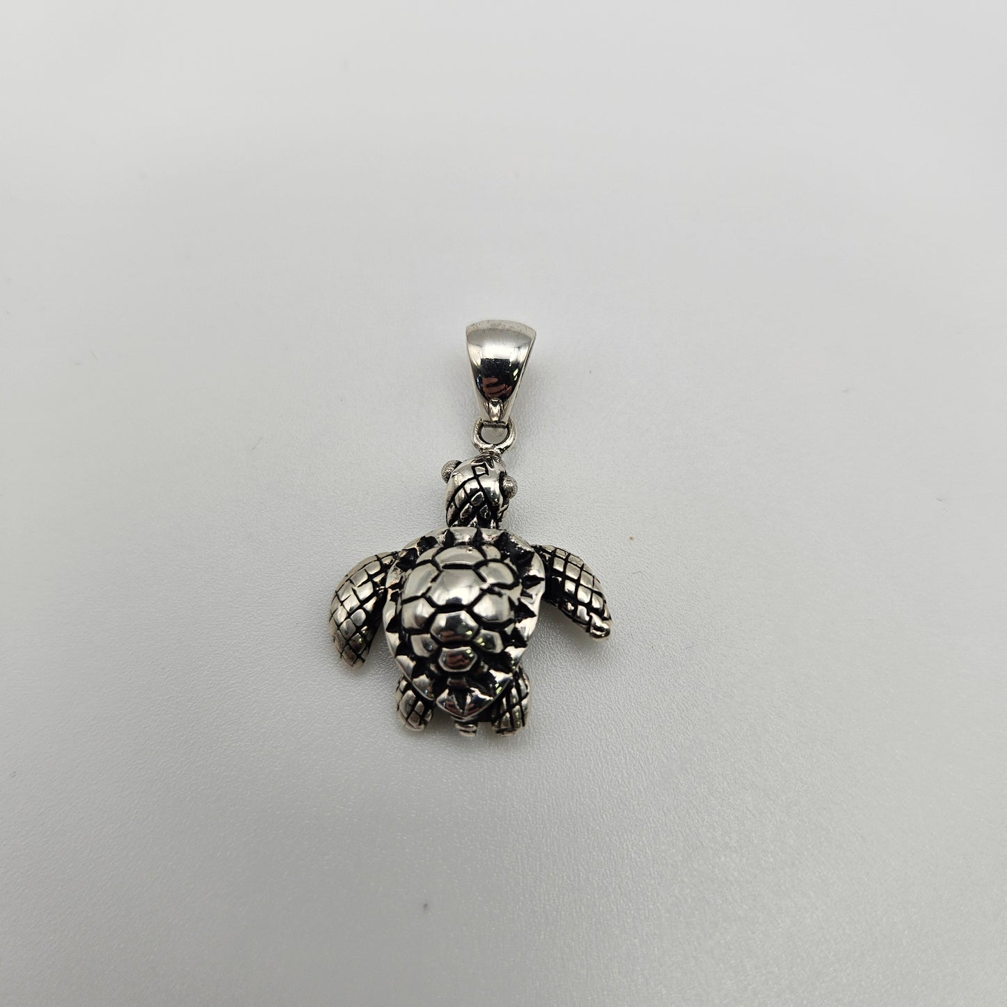 Sterling Silver Small Turtle Pendant.