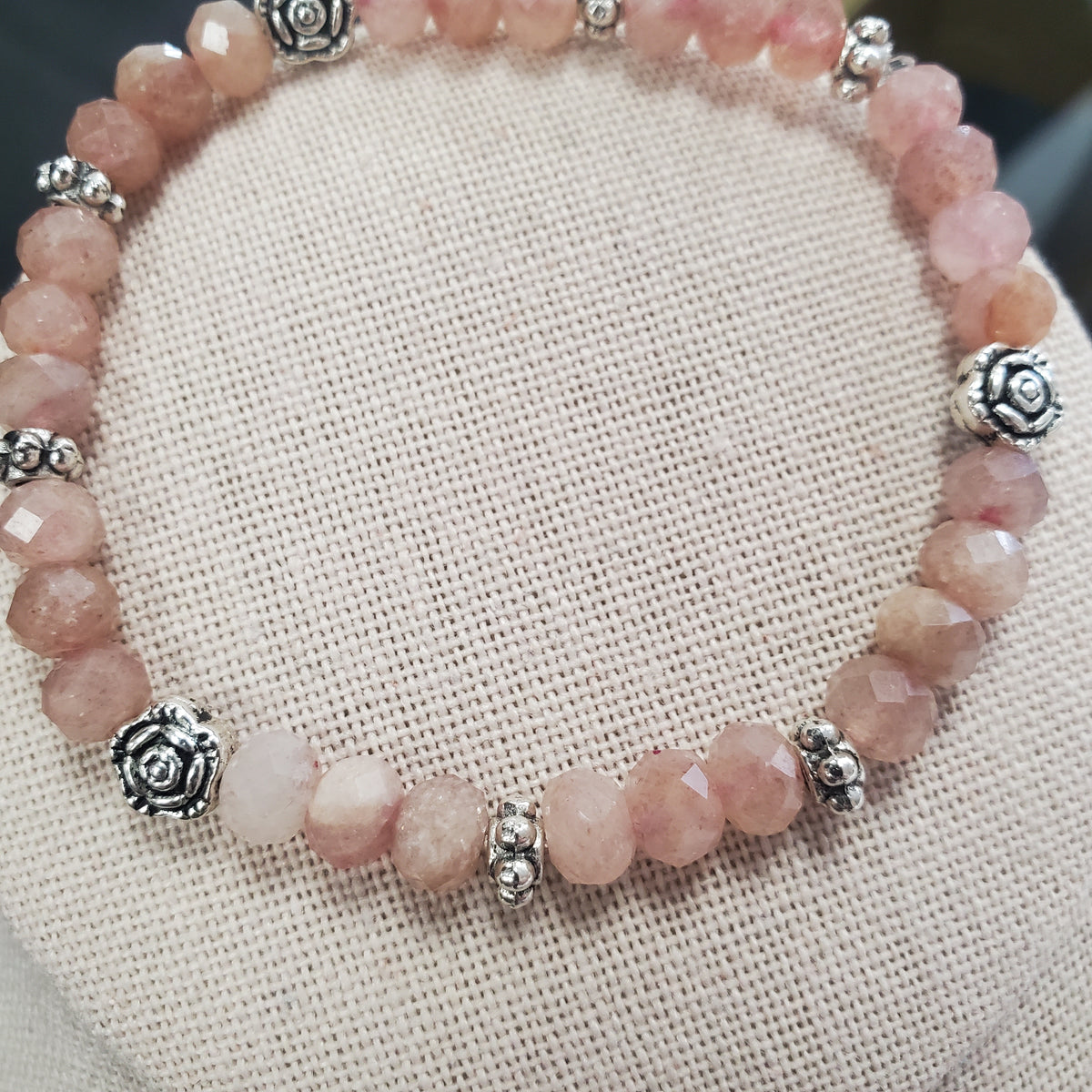 Strawberry Quartz With Pewter Rose Bead Bracelet.