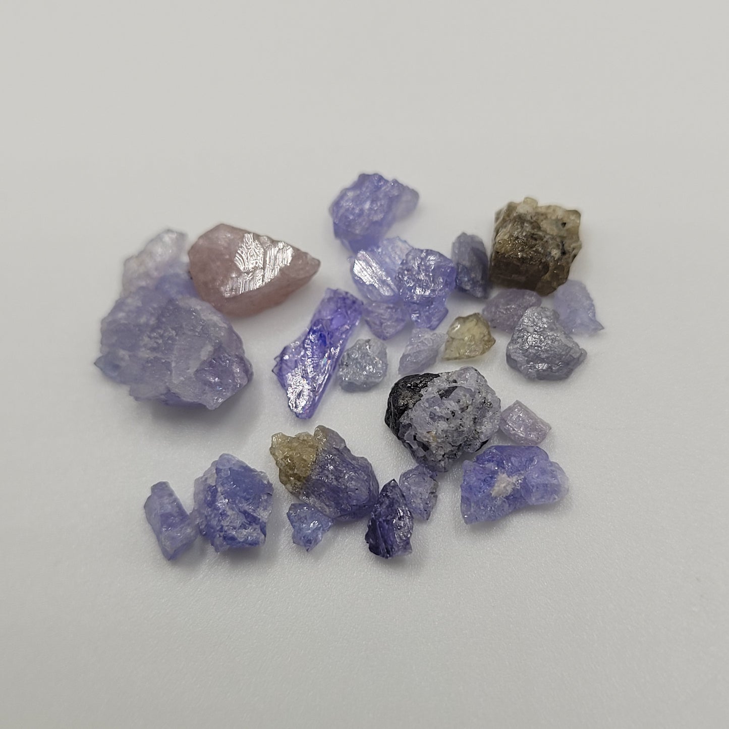 Tanzanite Rough 10 count.