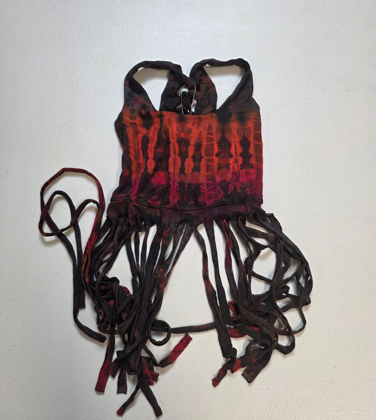 Tie-Dye Fringe Crop-Top Red.