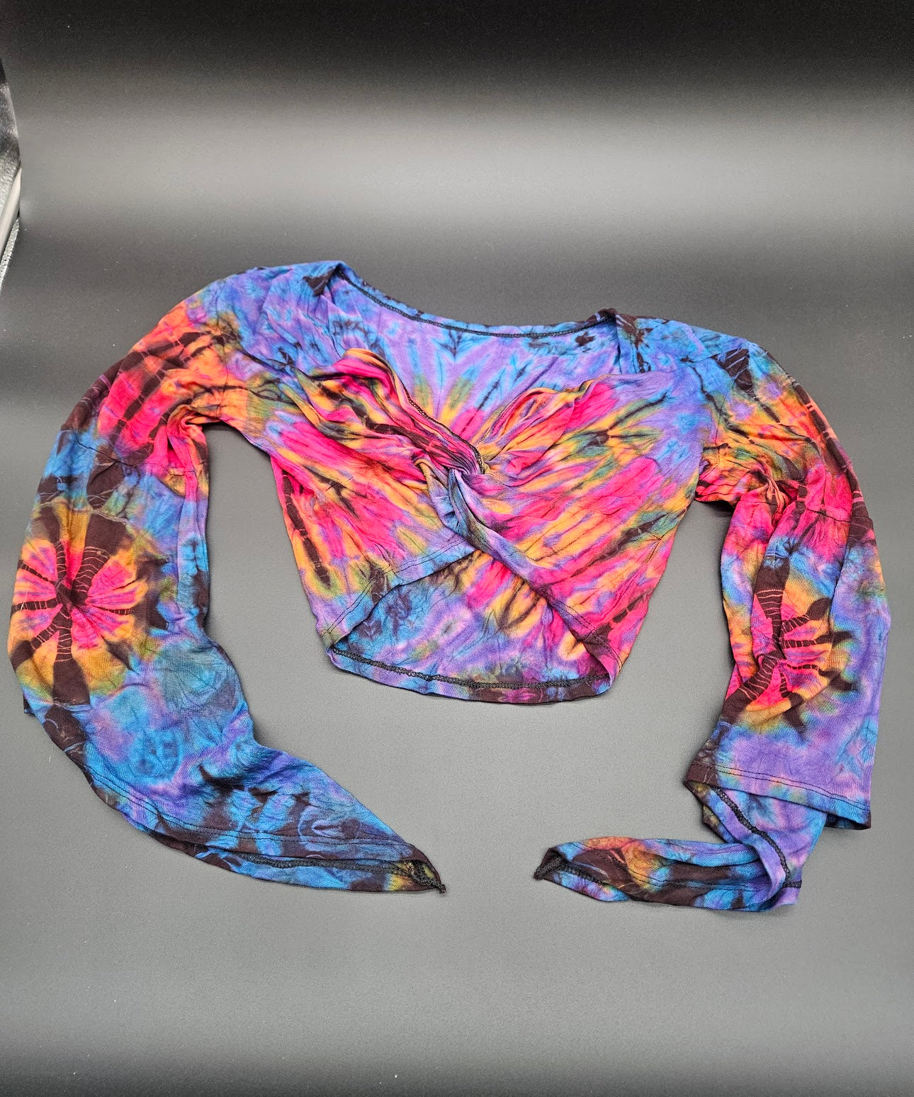 Tie-Dye Long Sleeve Crop-Top Purple.