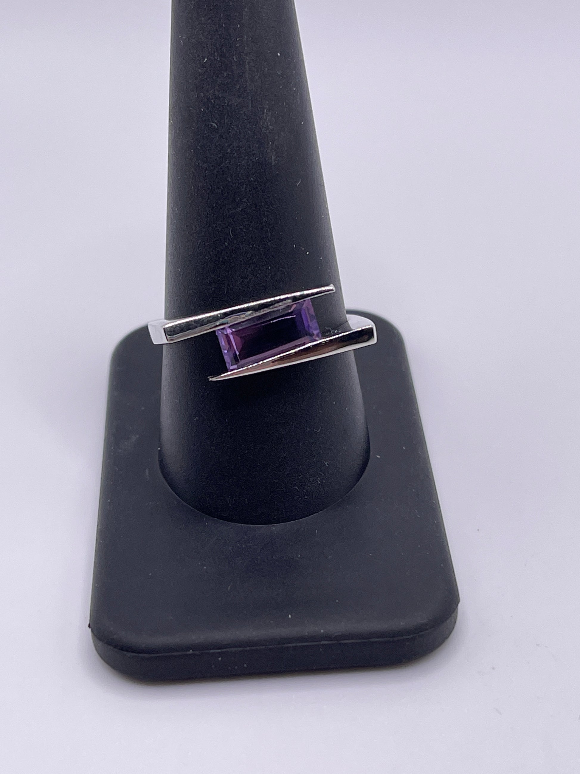 Amethyst Rectangle Art Sterling Silver Ring Size 10
