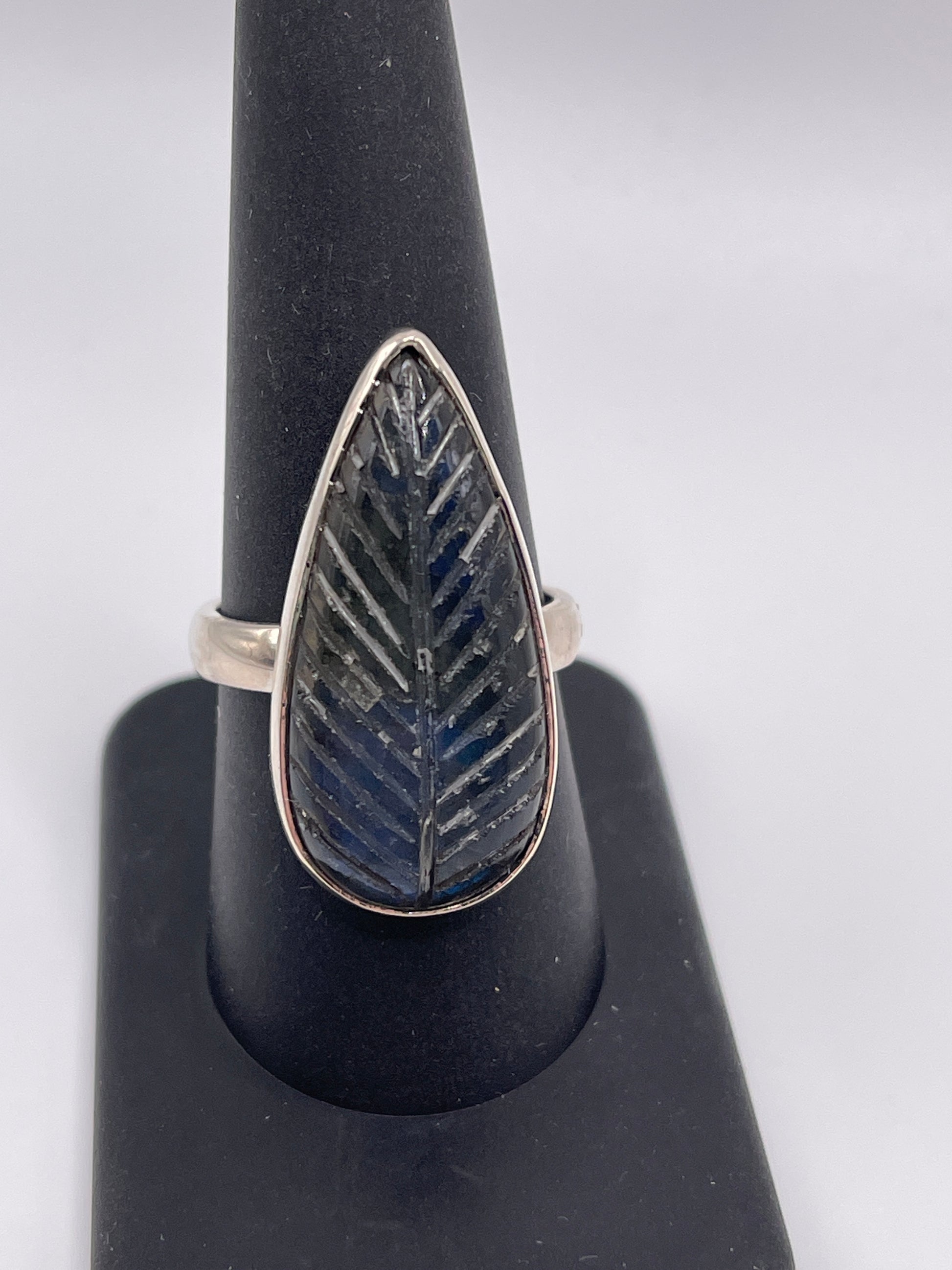 Labradorite Carved Leaf Sterling Silver Ring Size 9
