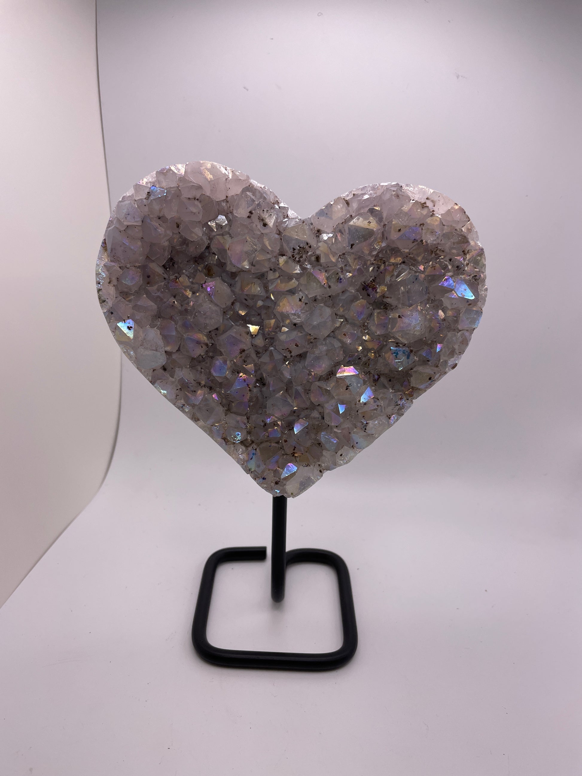 Aura Quartz On Stand 174