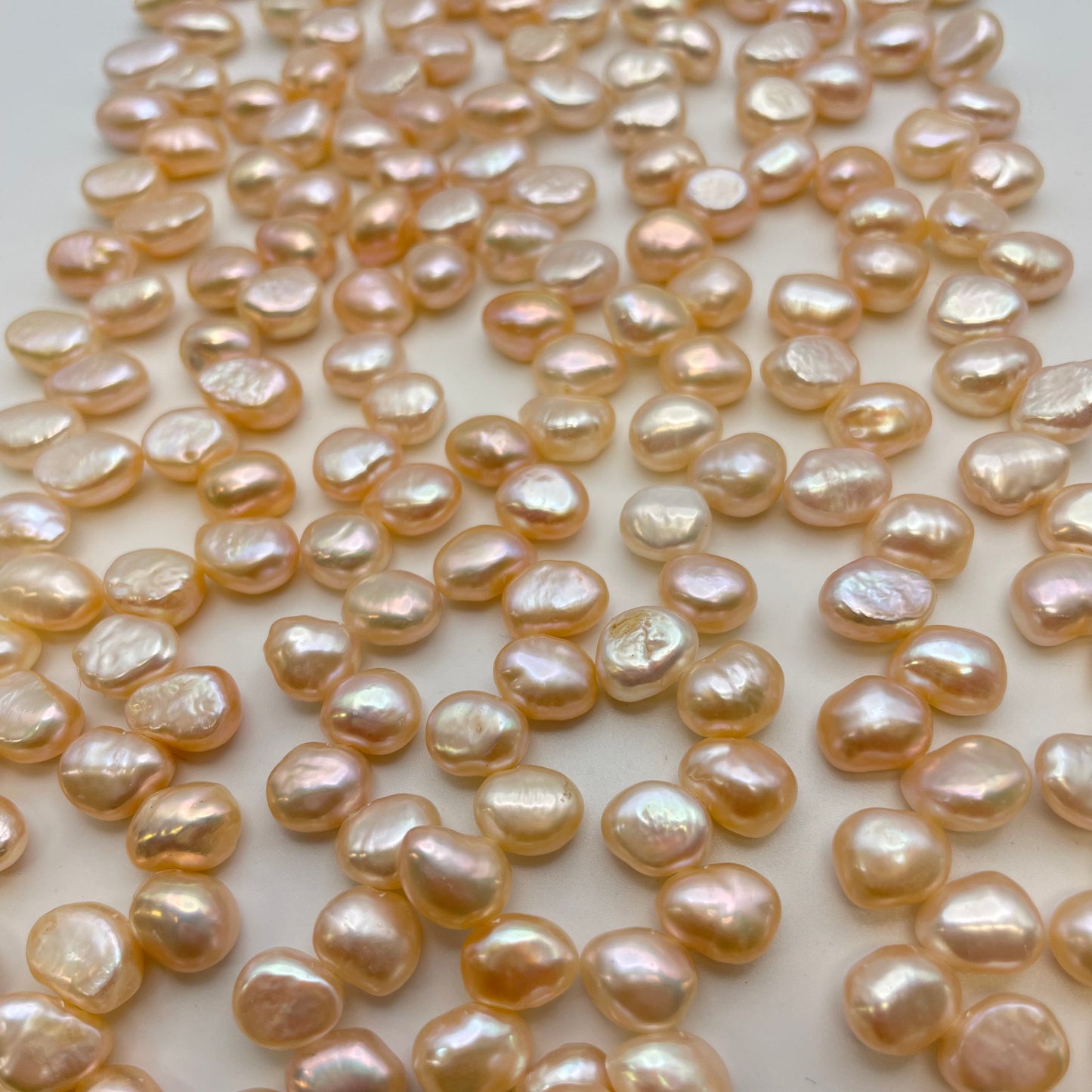 8mm Pink Pearl Dancing Top Drill Strand