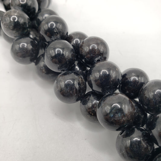 12mm Nuummite.