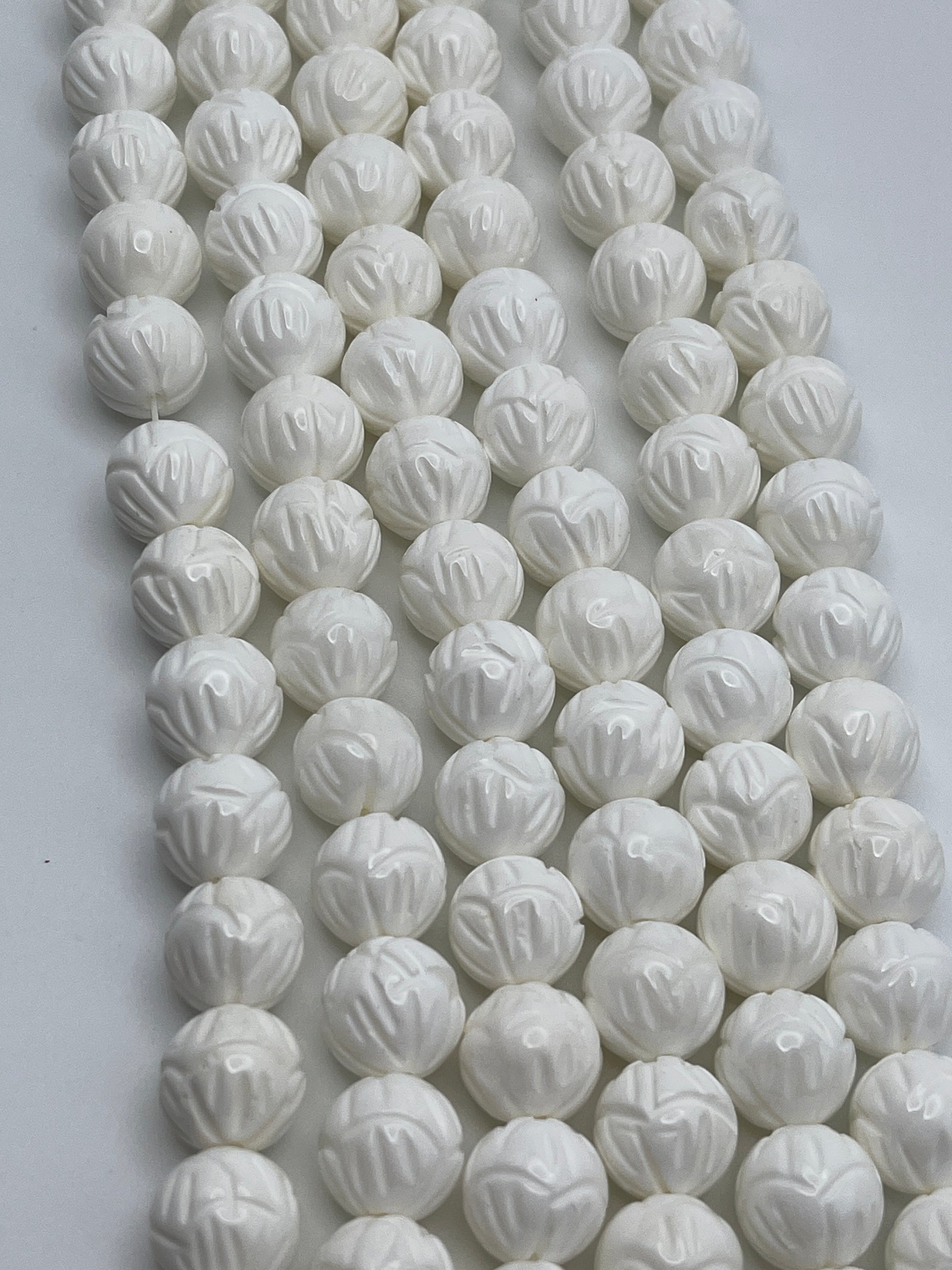 12mm Tridacna Shell Carved Single Bead.