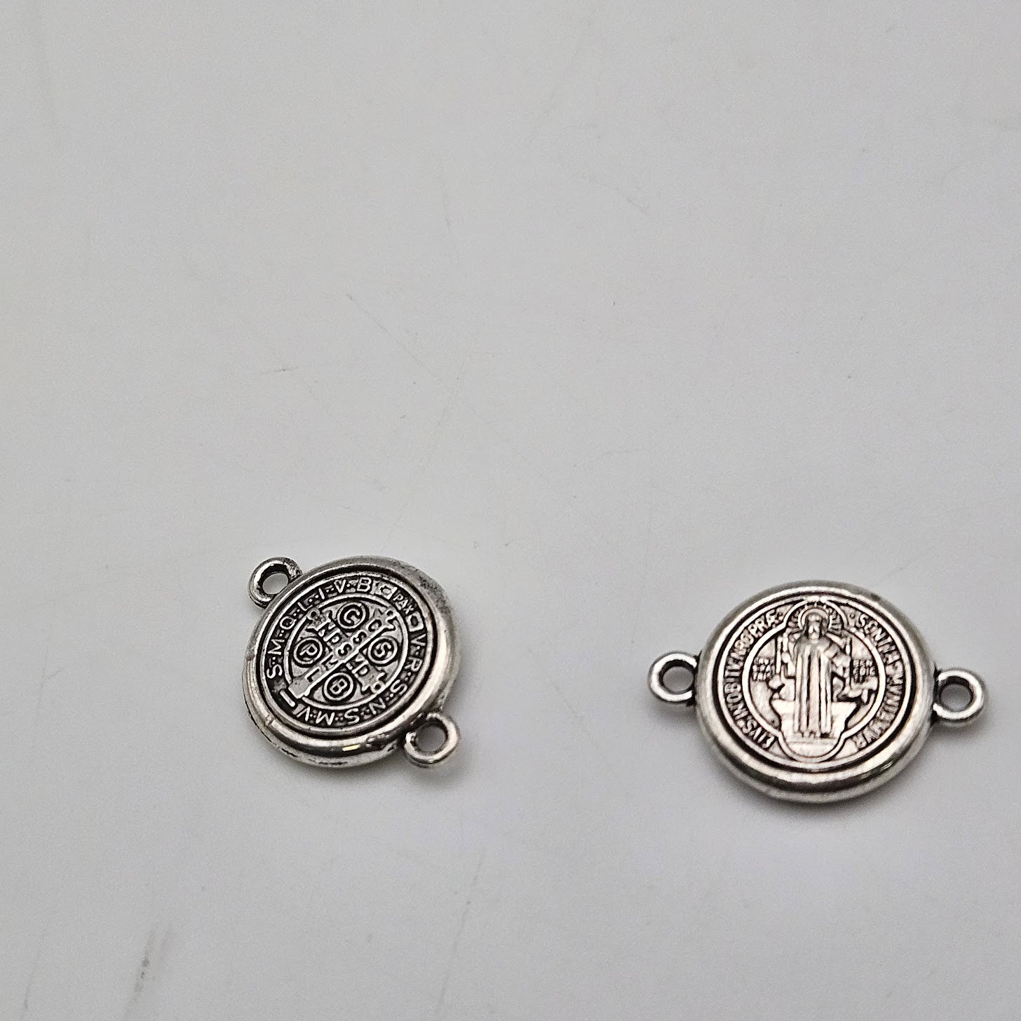 14mm Silver Colored Pewter Connector Virgin Mary.