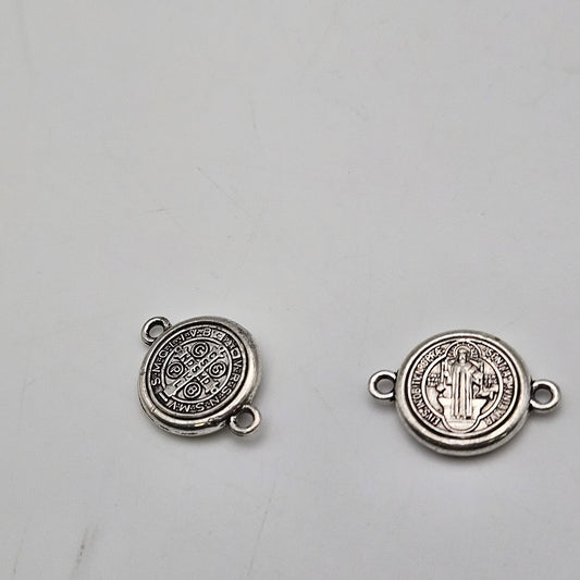 14mm Silver Colored Pewter Connector Virgin Mary.