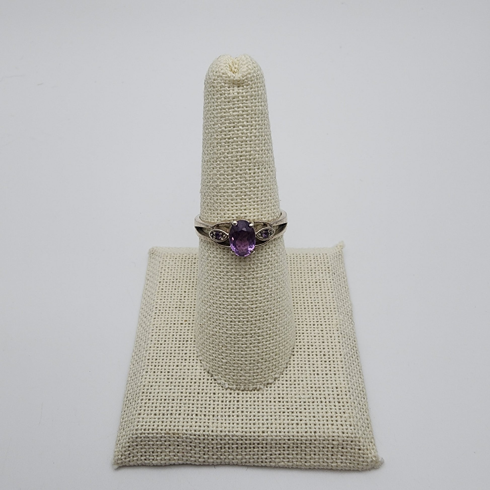 SS Elegant Amethyst Ring