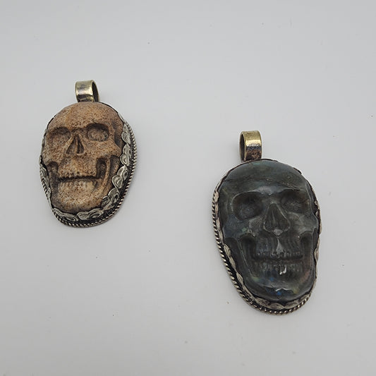 SS Skull Carved Gemstone Medium