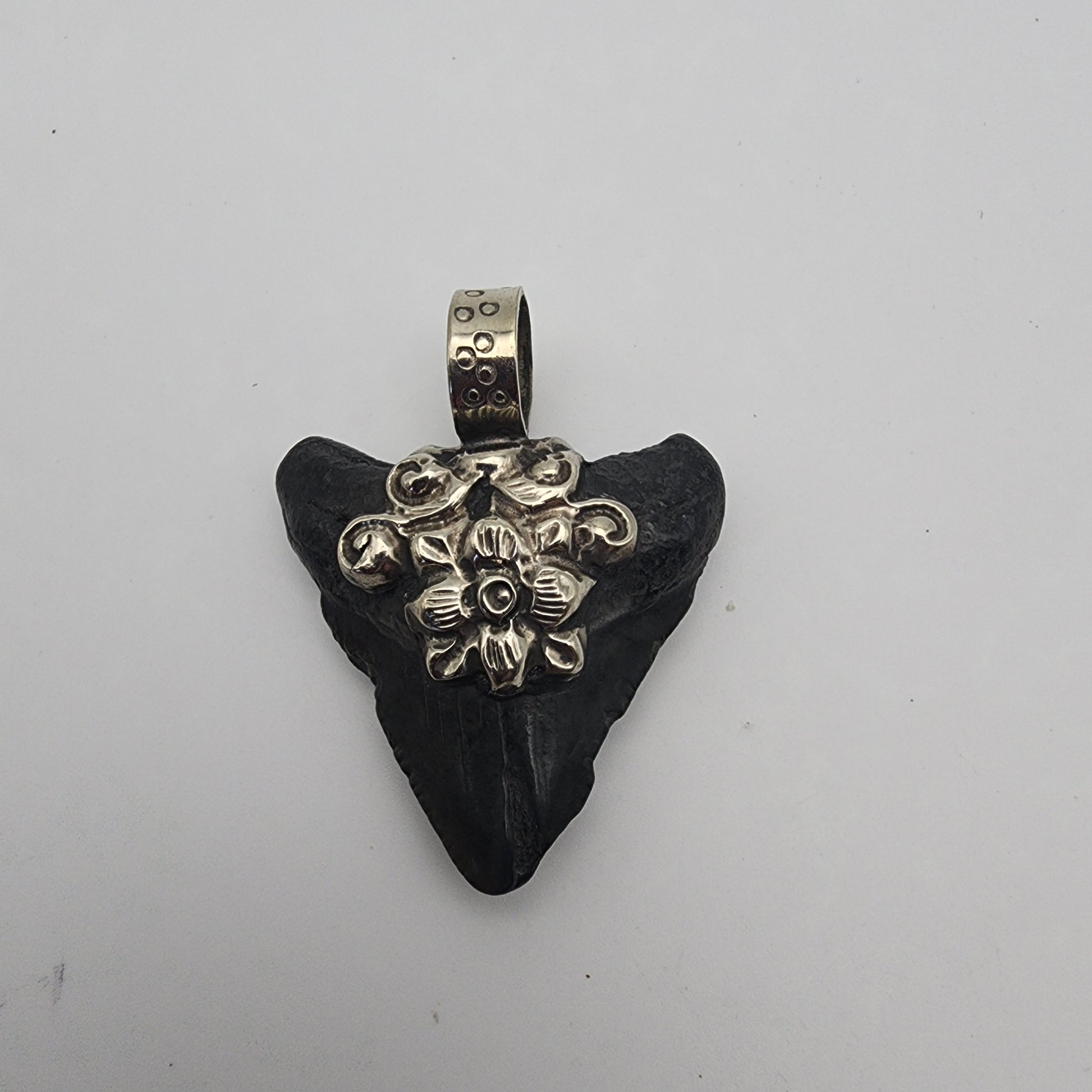 SS Arrowhead Pendant