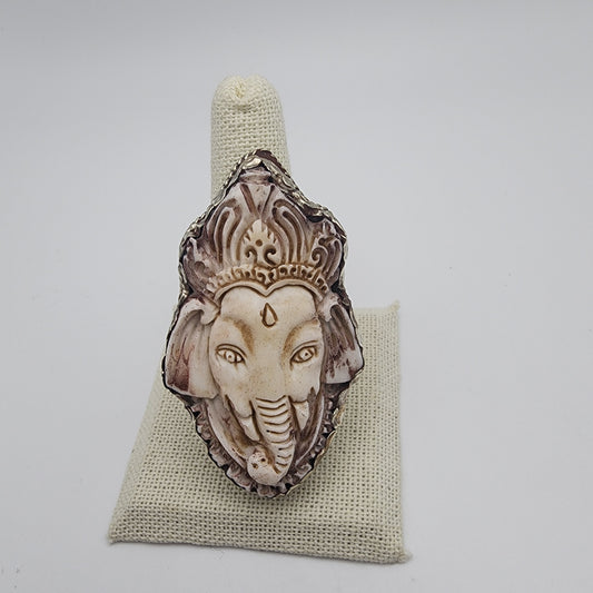 SS Elephant Carved Ring