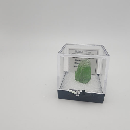Chrome-Tremolite Specimen