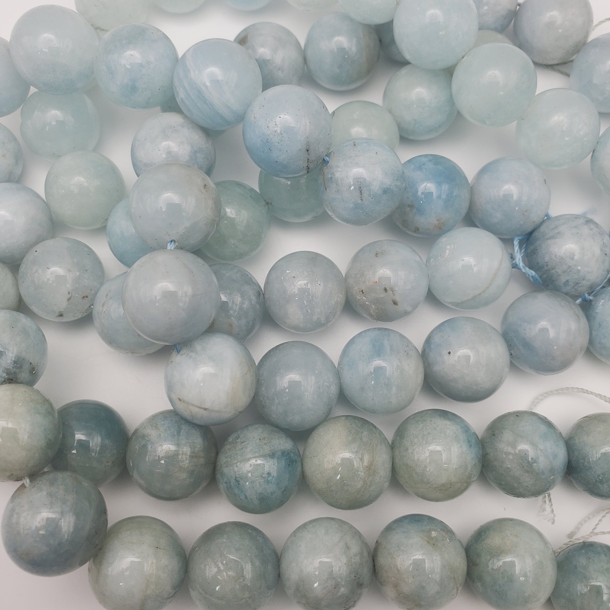 16mm Aquamarine Round, Smooth Bead Strand.