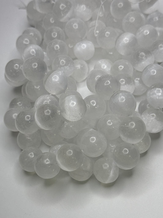 16mm Selenite Round Smooth.