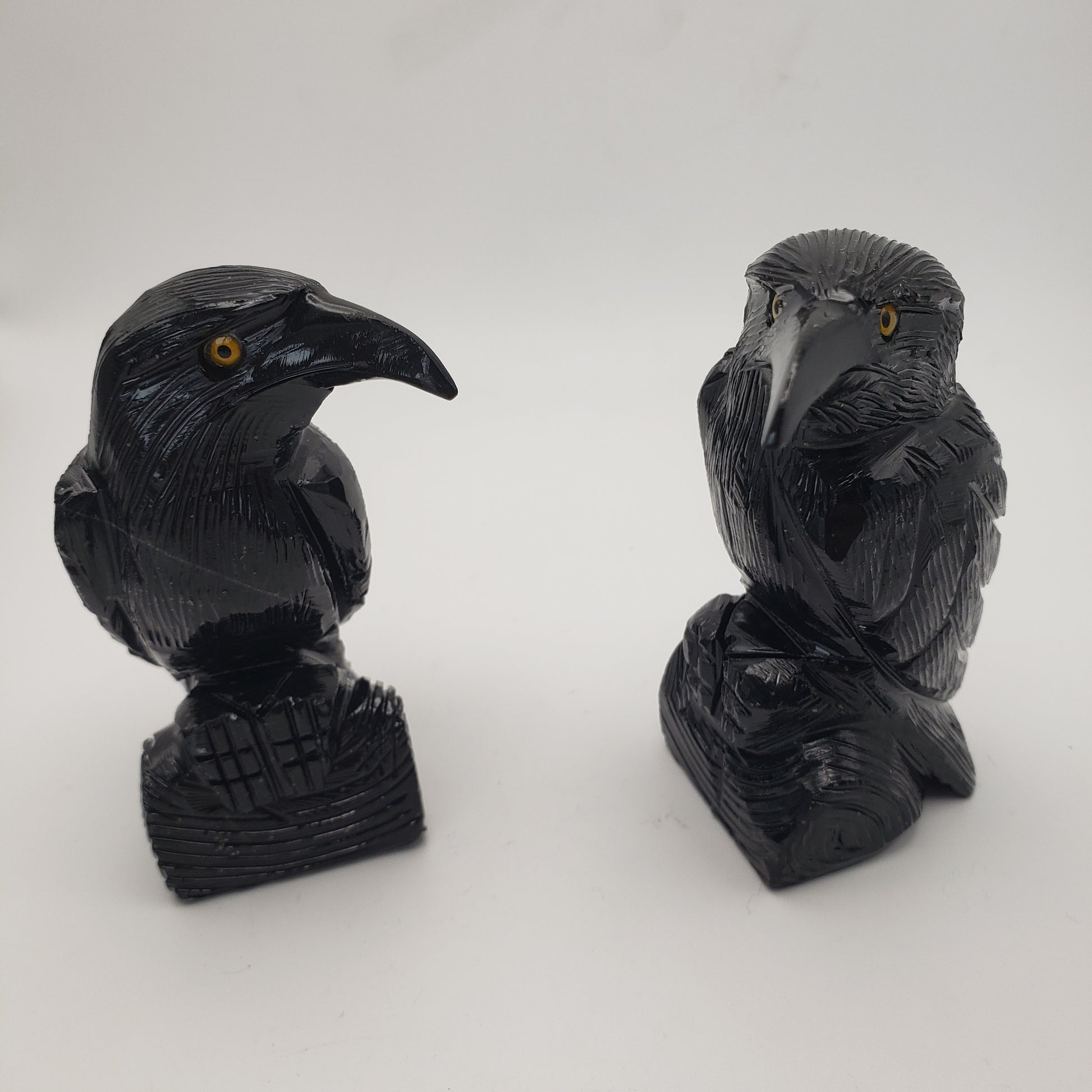Large Crow Carving