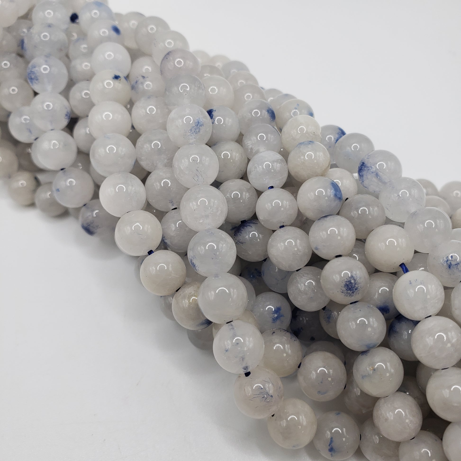 8mm Dumortierite Quartz
8mm Dumortierite in Quartz Bead Strand