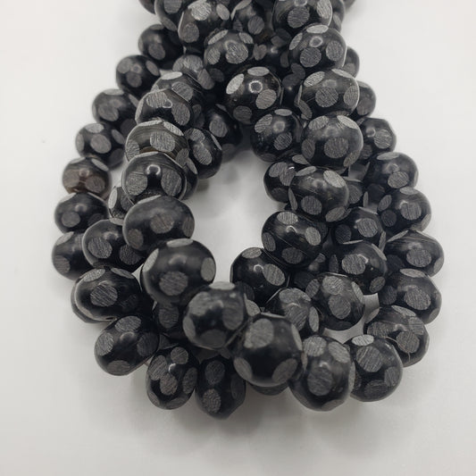 Large Black Polka-dot Beads