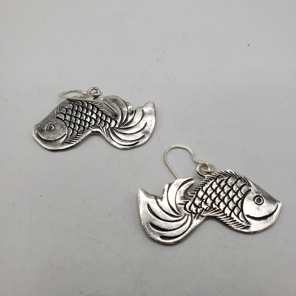 SS Earrings Small Fish