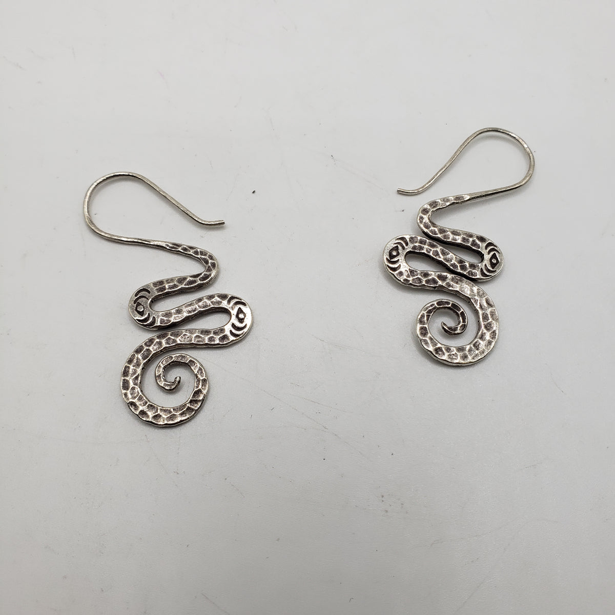 SS Earrings Wave
