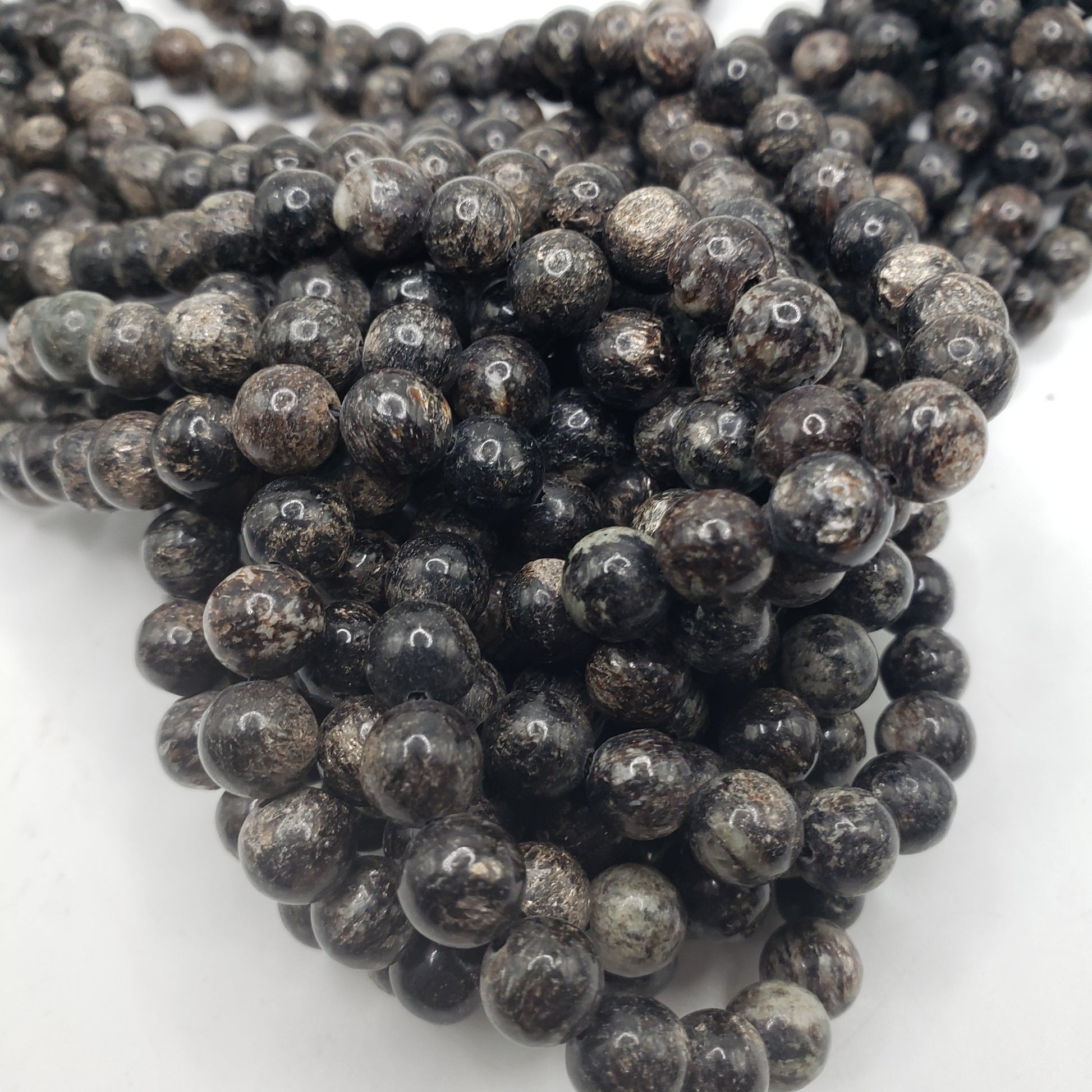 8mm Black Mica
