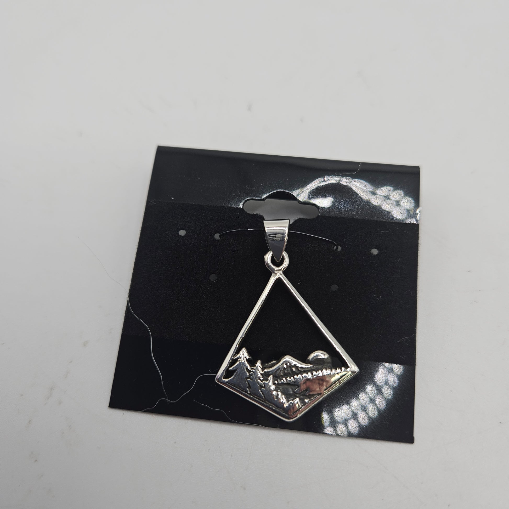 SS Mountain Pendant 28.99