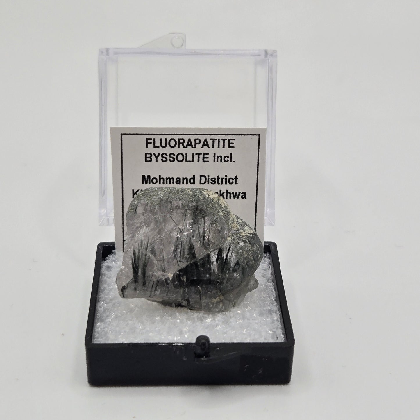 Fluorapatite With Byssolite Inclusions