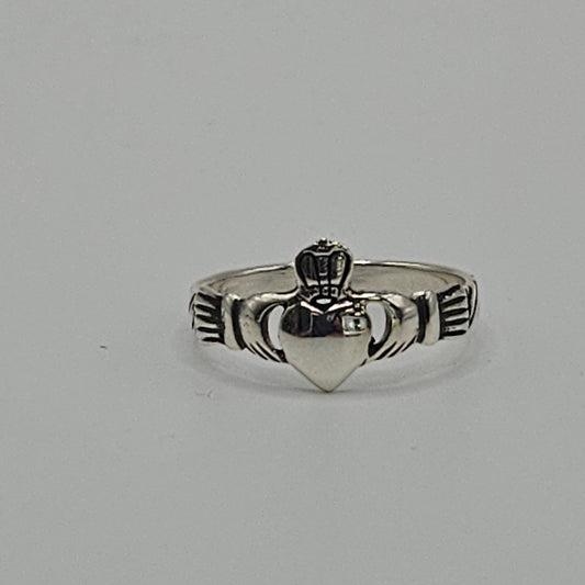 SS Hand & Heart Ring 16.99