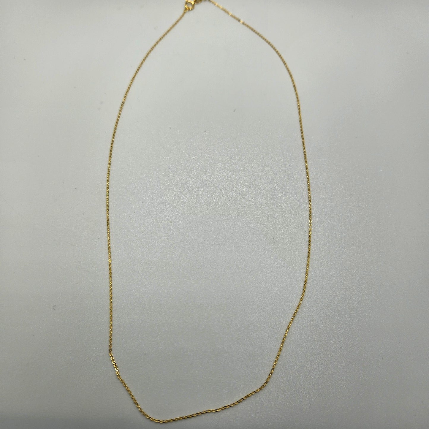 18in Small Round Gold Chain.