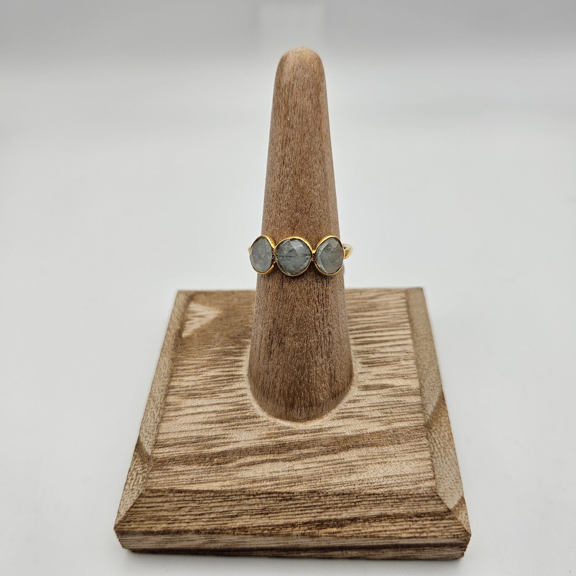 18k Gold Vermeil Sterling Silver Faceted Aquamarine 3 Stone Ring Size 8.