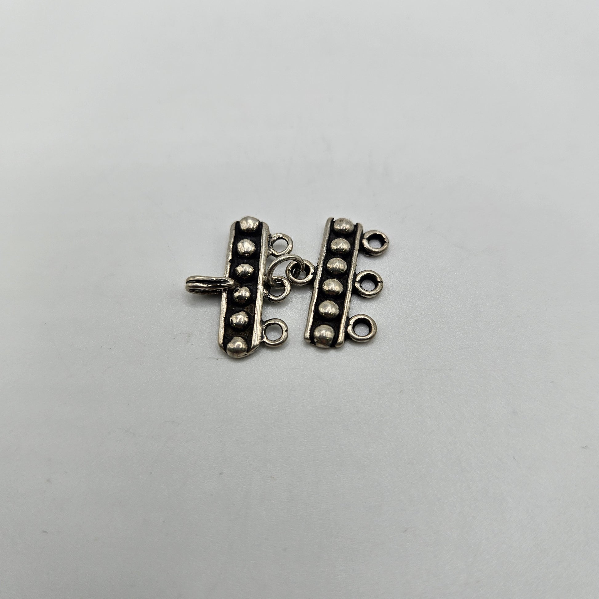 18mm Sterling Silver Three Strand Toggle Clasp.