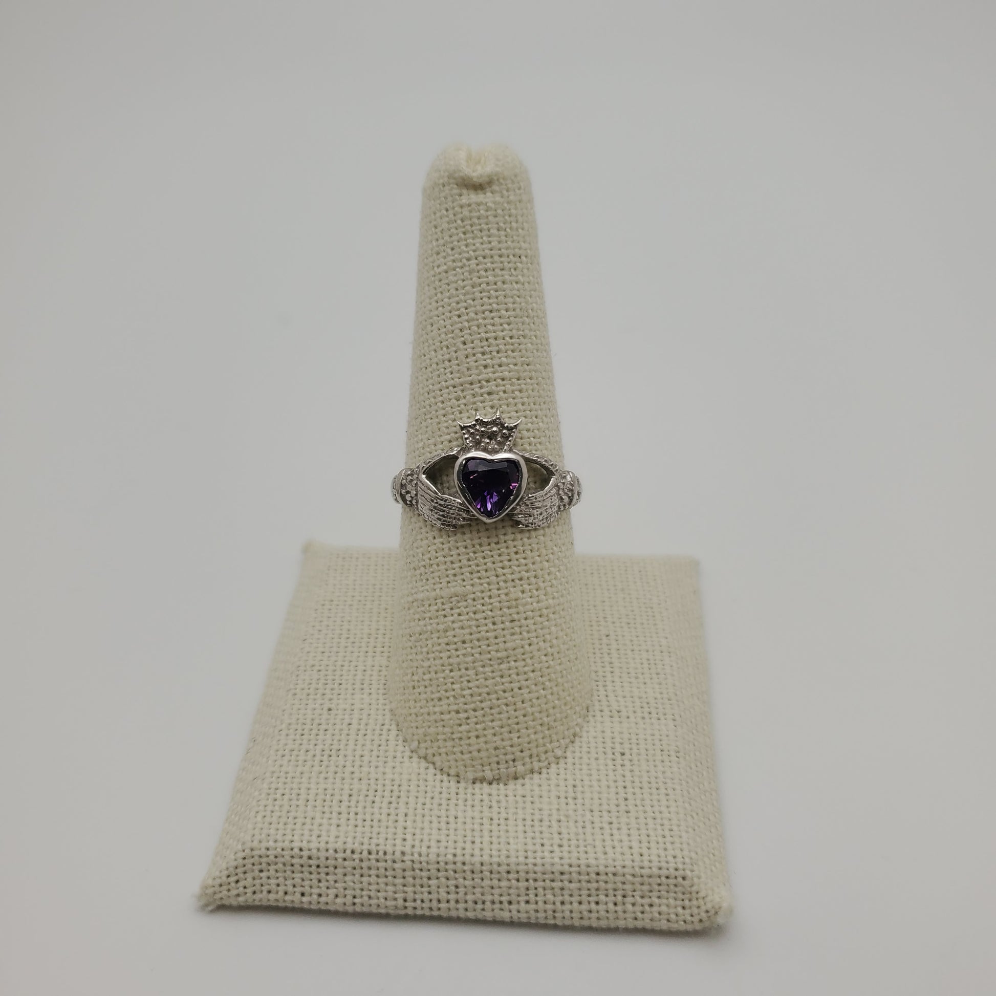 SS Amethyst Claddagh Ring
