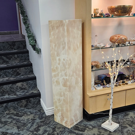 Onyx Floor Lamp 56"
