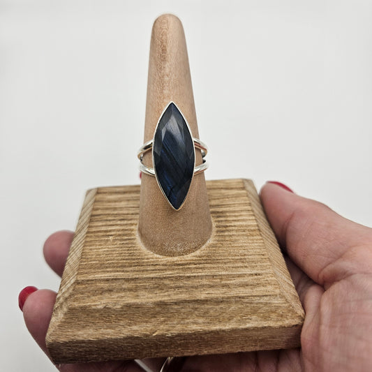 SS Labradorite Oval Faceted Ring