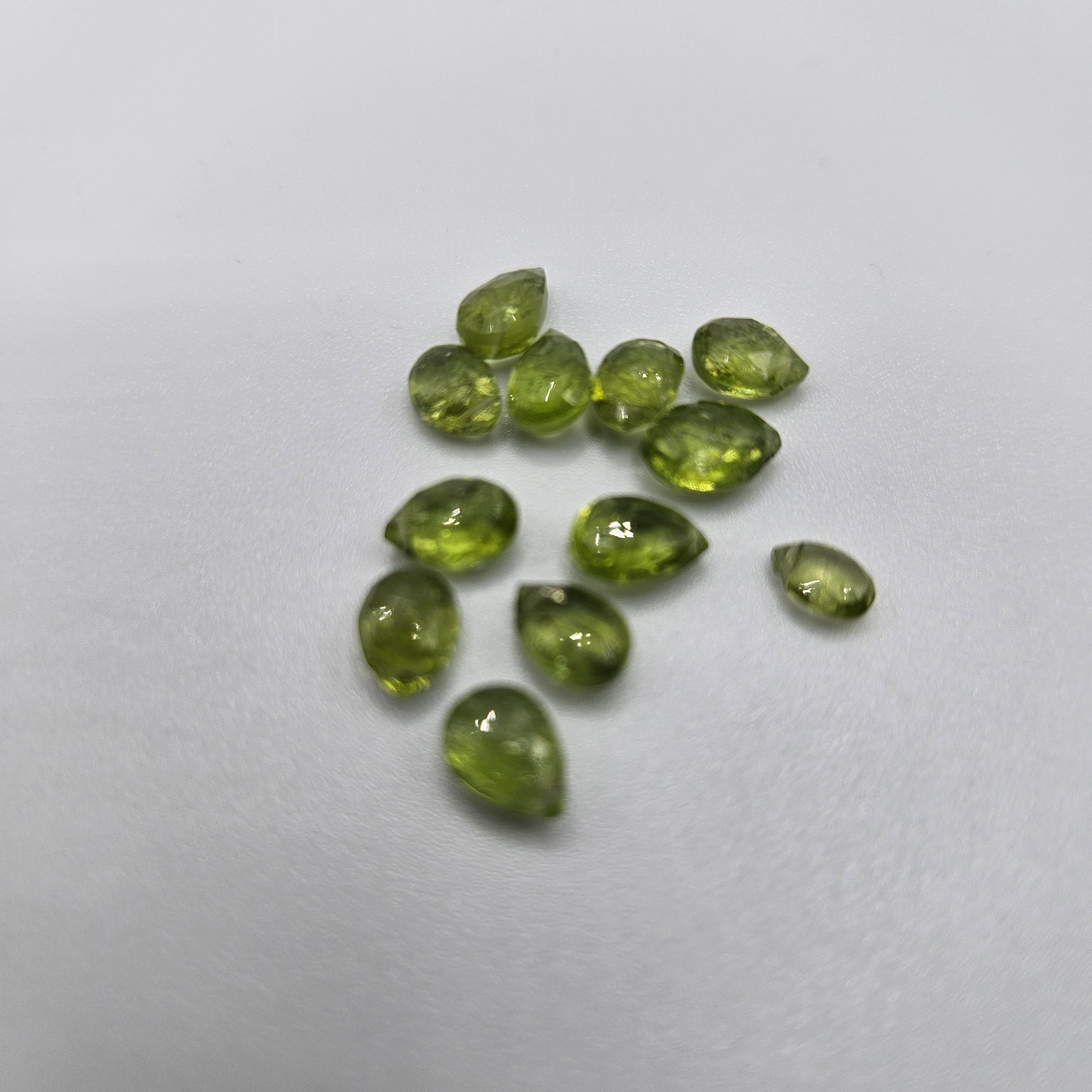 3x5mm paceted peridot top drill peridot single bead.